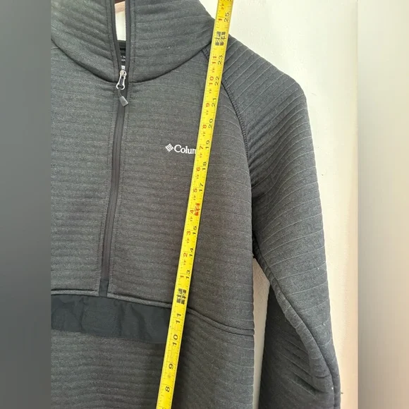 Columbia Women’s Small Grey Half-Zip Pullover - Picture 2 of 6